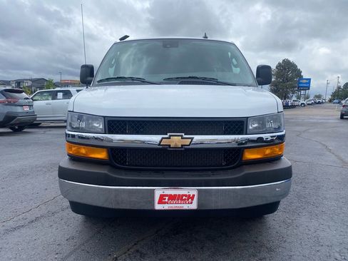 Used 2025 Chevrolet Express 3500 LT w/ LT Preferred Equipment Group RWD image 8