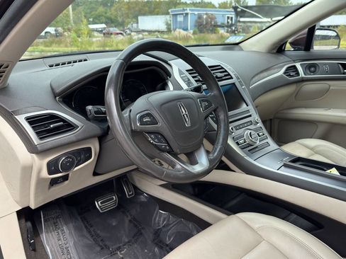 Used 2019 Lincoln MKZ Reserve w/ Reserve Plus Package image 12