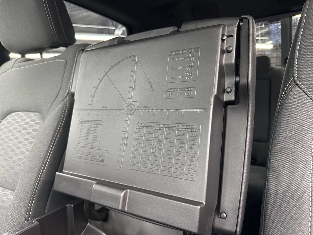 New 2026 RAM 1500 4x4 Crew Cab image 22
