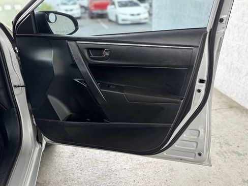 Used 2015 Toyota Corolla L image 27