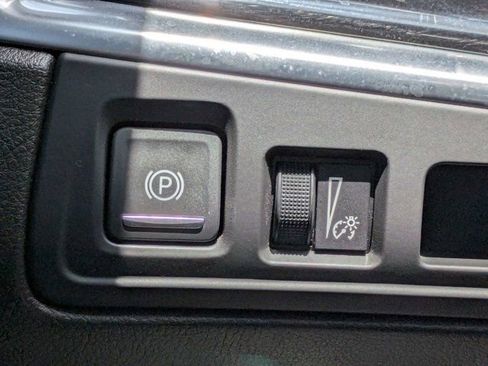 Used 2023 Cadillac XT6 Sport AWD/4WD image 27