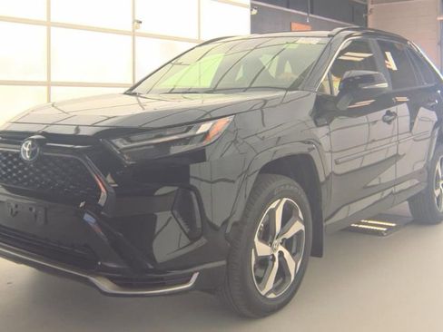 Used 2024 Toyota RAV4 SE w/ Weather & Moonroof Package AWD/4WD image 1