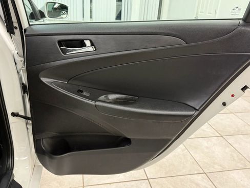 Used 2013 Hyundai Sonata SE image 19