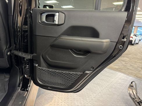 Used 2024 Jeep Wrangler Unlimited Rubicon 392 AWD/4WD image 67