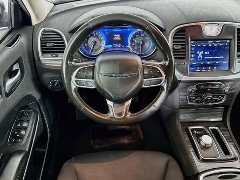 Used 2020 Chrysler 300 Touring w/ Sport Appearance Package RWD image 15