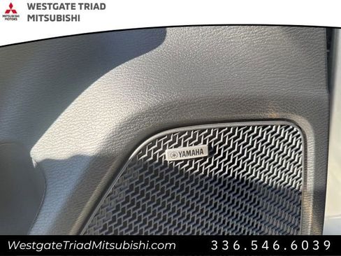 New 2026 Mitsubishi Outlander SEL image 14