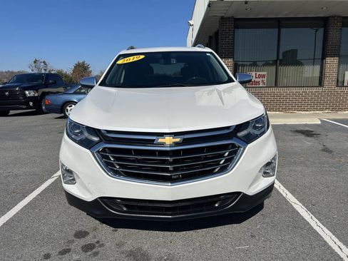 Used 2019 Chevrolet Equinox Premier image 3