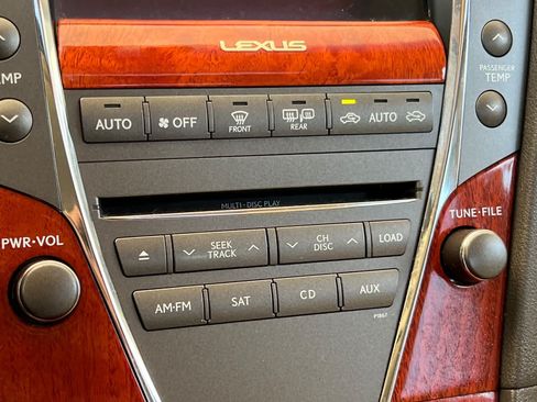 Used 2011 Lexus ES 350 FWD image 22