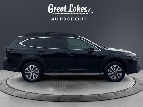 Used 2025 Subaru Outback Premium image 6