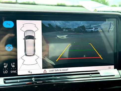 New 2026 Volkswagen Atlas SE FWD image 16