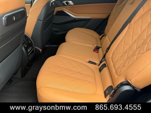 Used 2026 BMW X7 xDrive40i AWD/4WD image 17