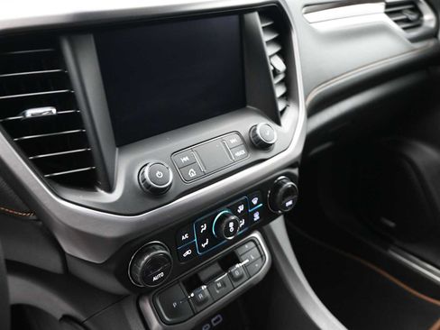 Used 2021 GMC Acadia AT4 image 14