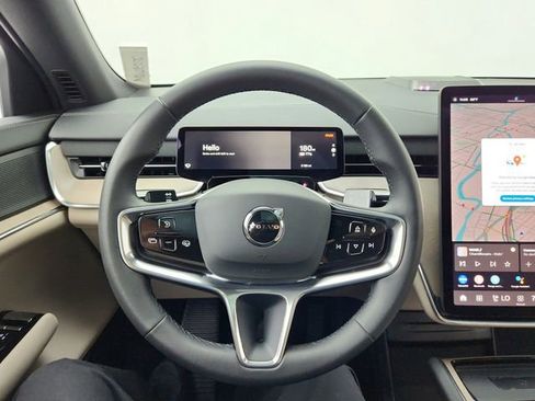 New 2025 Volvo EX90 Ultra image 23