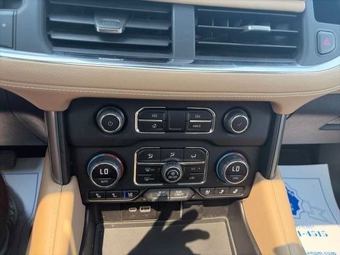 Used 2023 Chevrolet Tahoe Premier AWD/4WD image 25
