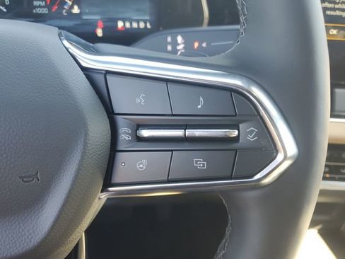 New 2026 Chevrolet Equinox ACTIV w/ Convenience Package III image 23