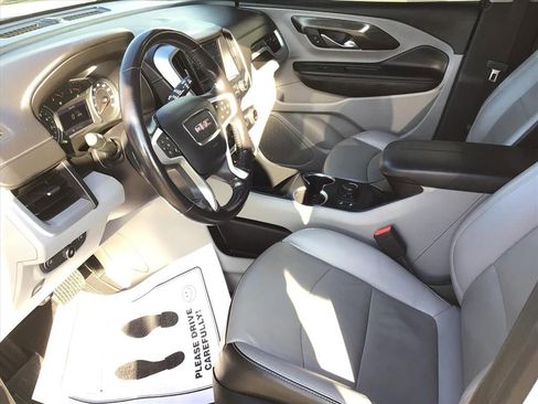 Used 2022 GMC Terrain SLT w/ LPO, Floor Liner Package image 13