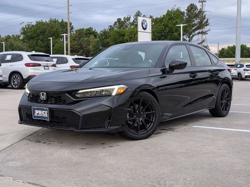 Used 2025 Honda Civic Sport image 1