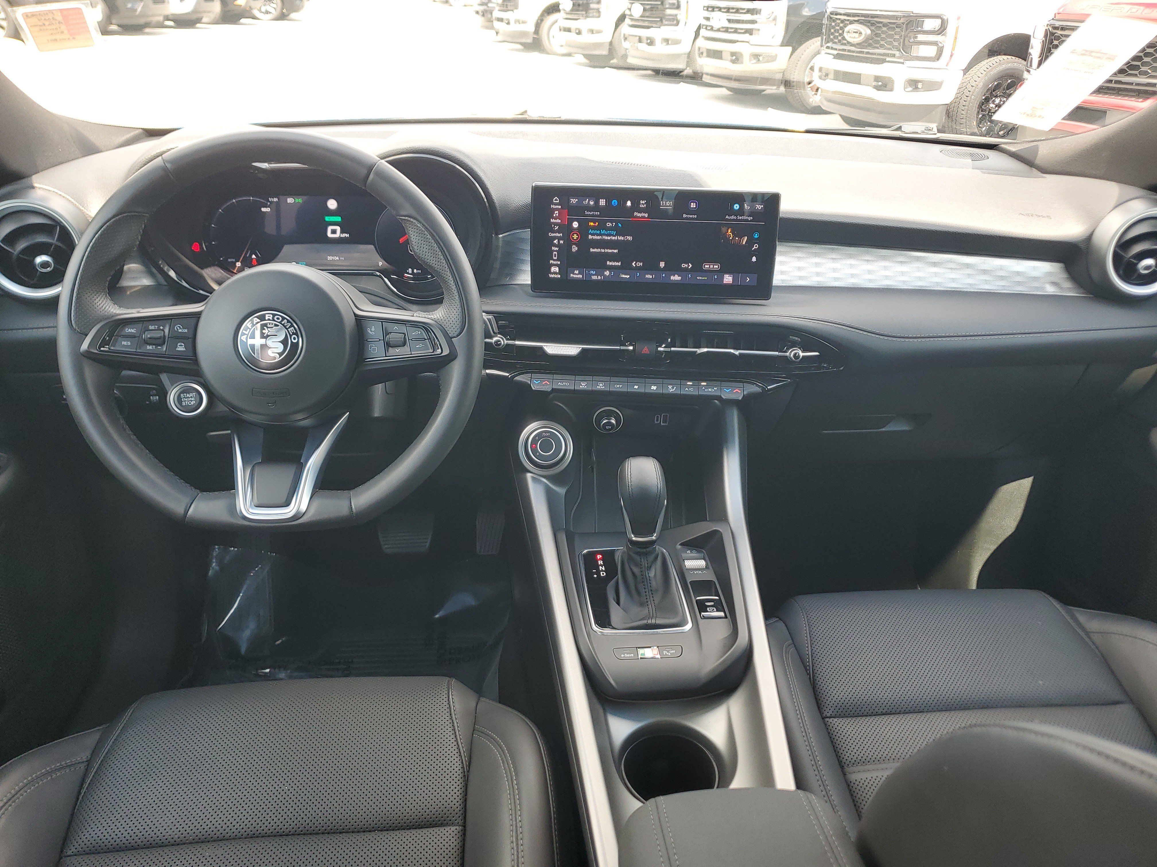 Used 2024 Alfa Romeo Tonale Ti AWD/4WD image 18