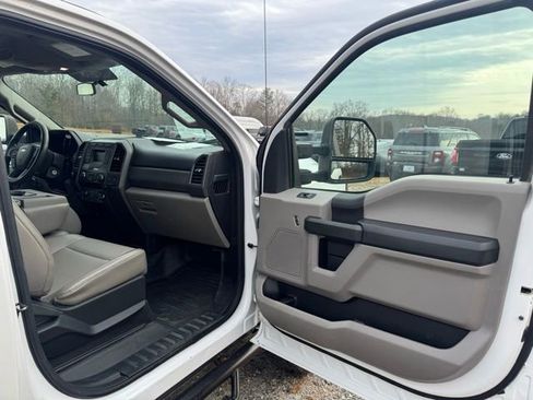 Used 2019 Ford F350 XL w/ Power Equipment Group image 12
