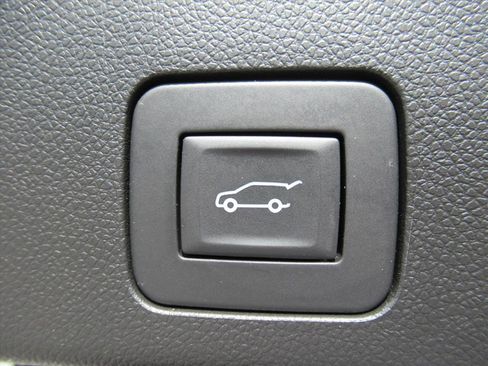 Used 2023 Buick Encore GX Select image 26