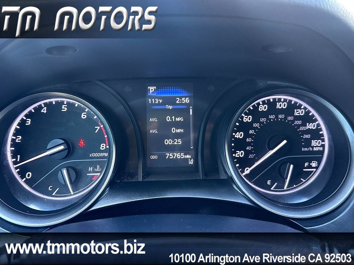 Used 2022 Toyota Camry SE w/ Carpet Mat Package (TMS) FWD image 15