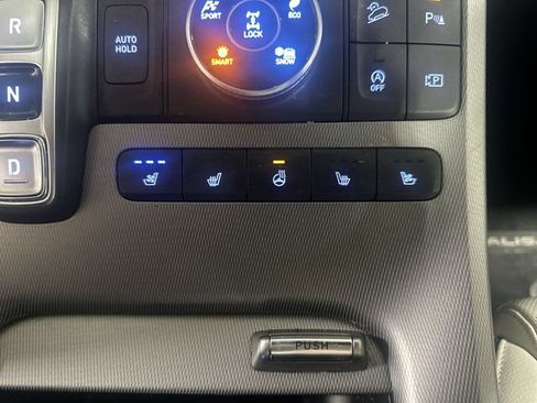 Used 2023 Hyundai Palisade Limited AWD/4WD image 34