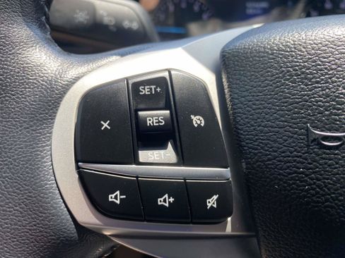 Certified 2023 Ford Explorer XLT RWD image 21
