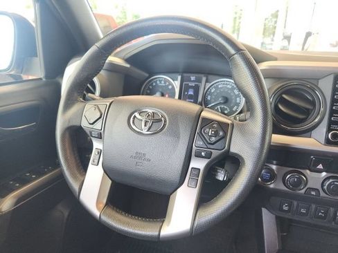 Certified 2020 Toyota Tacoma Limited AWD/4WD image 20