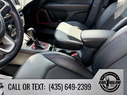 Used 2020 Jeep Compass Trailhawk w/ Cold Weather Group AWD/4WD image 24