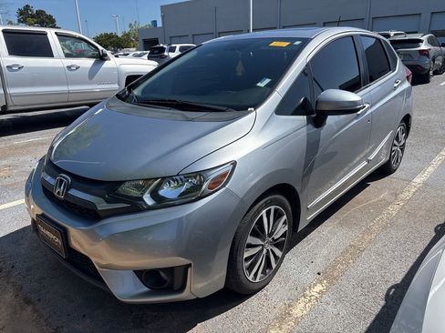 Used 2017 Honda Fit EX image 1