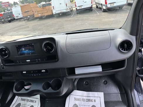 Used 2020 Mercedes-Benz Sprinter 2500 w/ Driver Convenience Package image 9