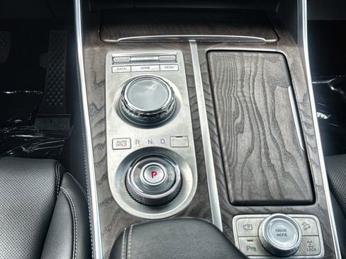 Used 2024 Genesis GV80 2.5T AWD/4WD image 21