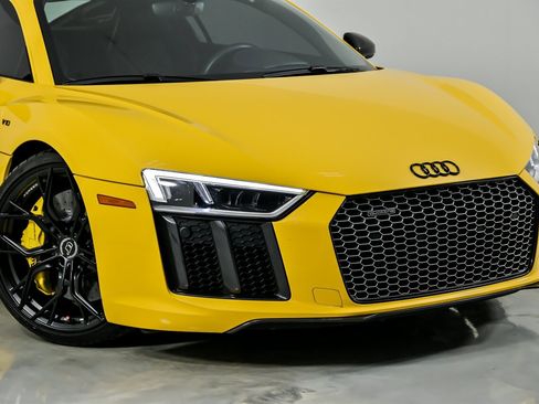 Used 2017 Audi R8 V10 plus image 3