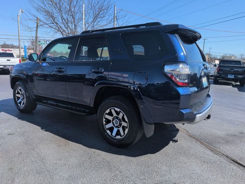 Used 2021 Toyota 4Runner TRD Off-Road Premium w/ Moonroof Package image 3