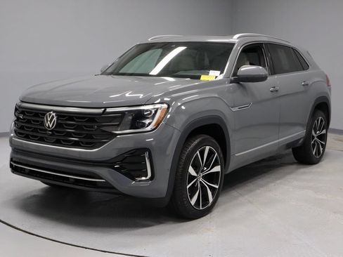 Used 2024 Volkswagen Atlas Cross Sport SEL Premium R-Line AWD/4WD image 8