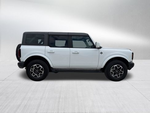 Used 2024 Ford Bronco Outer Banks AWD/4WD image 5