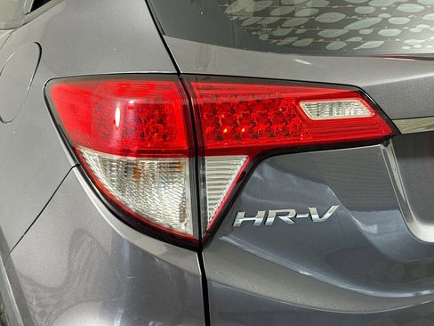 Used 2022 Honda HR-V LX image 35