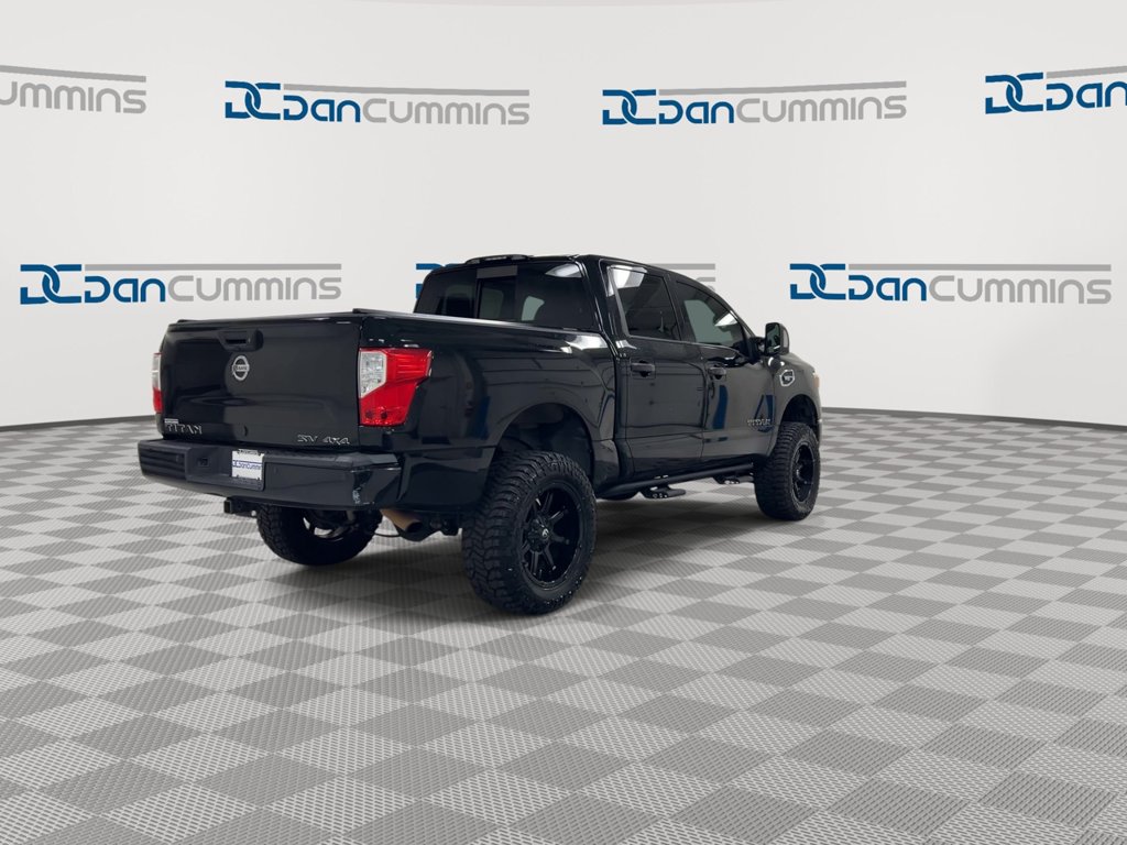 Used 2017 Nissan Titan SV AWD/4WD image 8