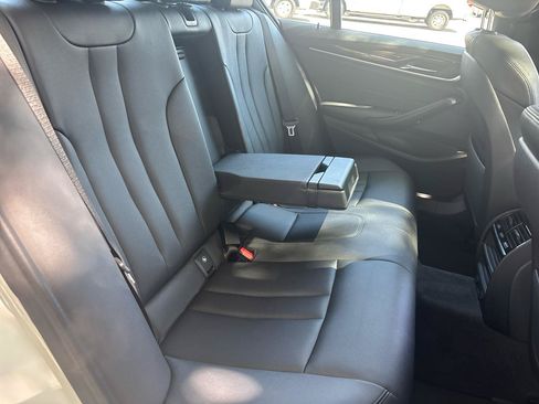 Used 2019 BMW 530i RWD image 26