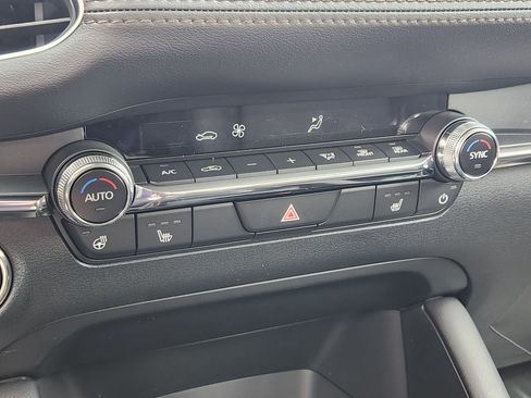 New 2026 MAZDA MAZDA3 2.5 Turbo Sedan w/Premium Plus image 10