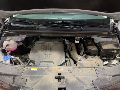 Used 2025 Kia Carnival EX image 30