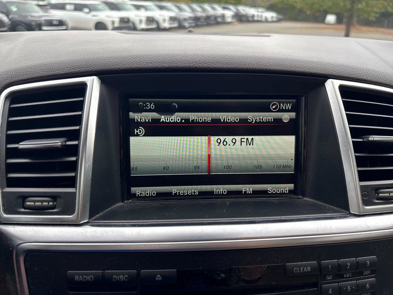 Used 2015 Mercedes-Benz ML 350 2WD image 23