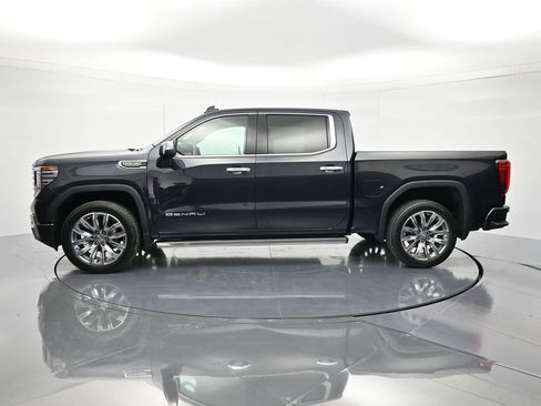 Used 2023 GMC Sierra 1500 Denali w/ Denali Reserve Package AWD/4WD image 8