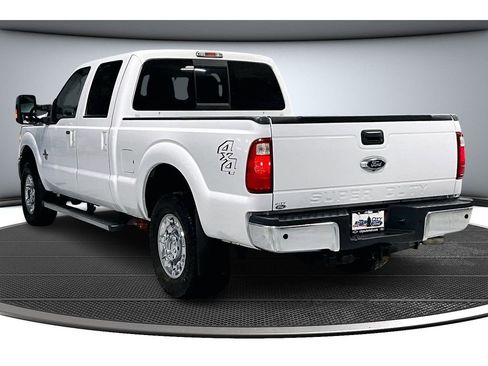 Used 2016 Ford F250 Lariat w/ Chrome Package image 13