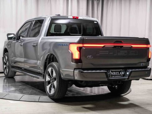 Used 2022 Ford F150 Lightning Platinum AWD/4WD image 2