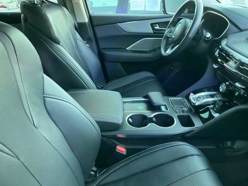 Certified 2024 Acura MDX SH-AWD w/ Technology Package image 5