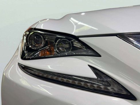 Used 2018 Lexus RC 300 AWD image 15