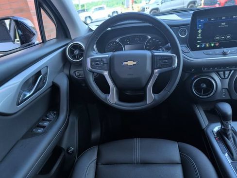 Used 2024 Chevrolet Blazer LT w/ Midnight/Sport Edition FWD image 2