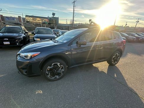 Used 2023 Subaru Crosstrek 2.5i Limited w/ Moonroof Package image 2