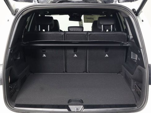New 2026 Mercedes-Benz GLB 250 image 8
